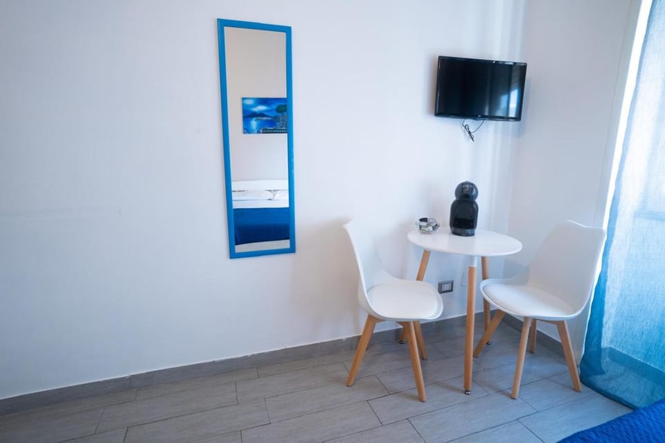 TV and multimedia, Dining area