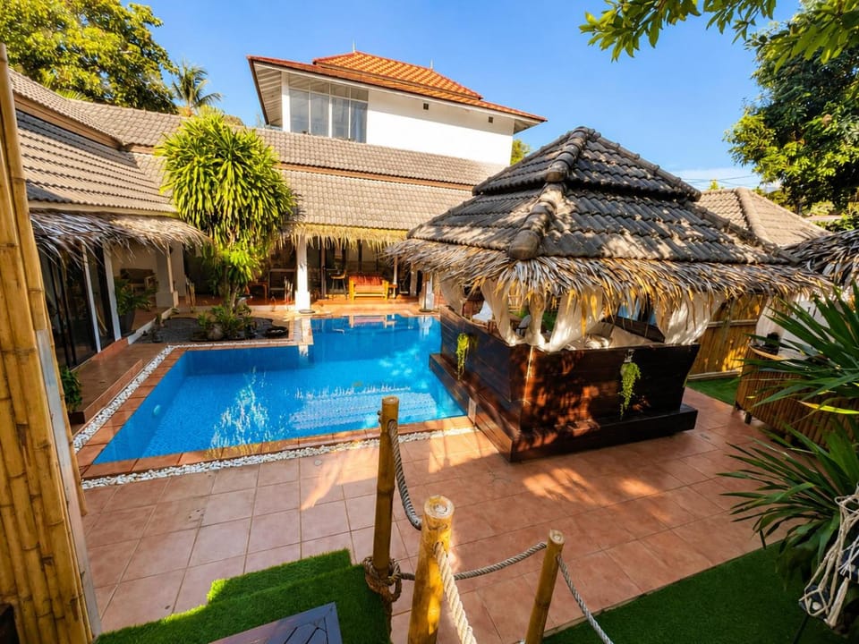 3BR Pool Villa, 1min Walk to Beach,Maenam Villa in Ko Samui