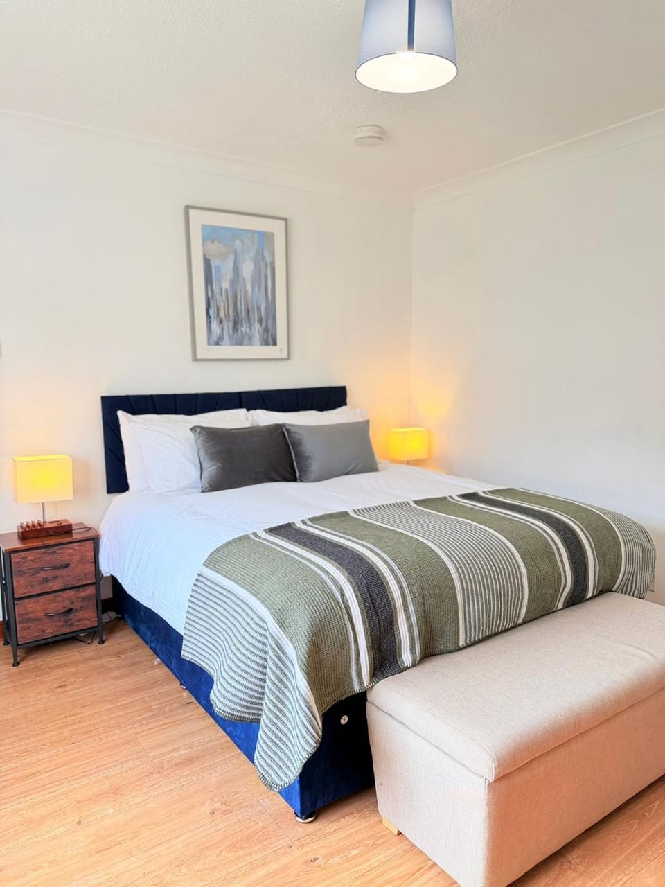 Bed, Photo of the whole room, Bedroom