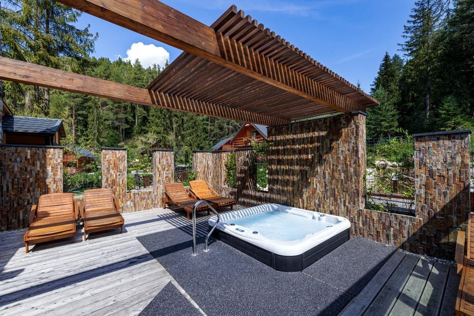 Hot Tub, Spa and wellness centre/facilities