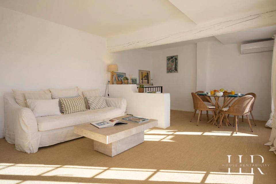 Duplex with panoramic views - Port of Saint-Tropez Apartment in Saint-Tropez
