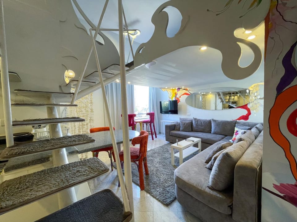 Living room, Seating area