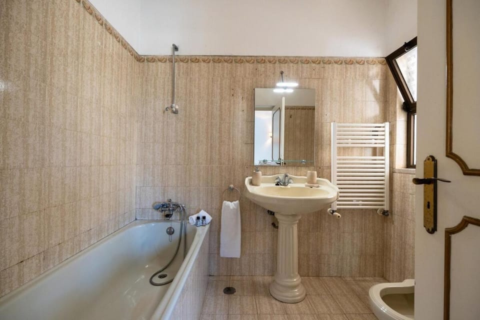 Villa Bougainvilea Villa in Olhos de Água