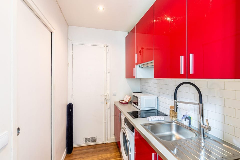GuestReady - Bright Stay near Canal Saint-Martin Apartment in Paris