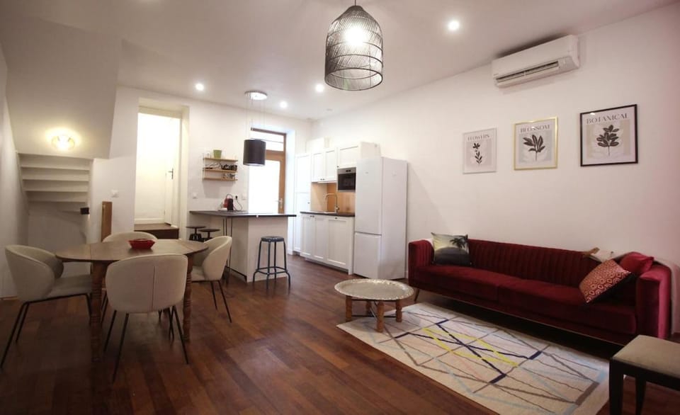 Living room, kitchen