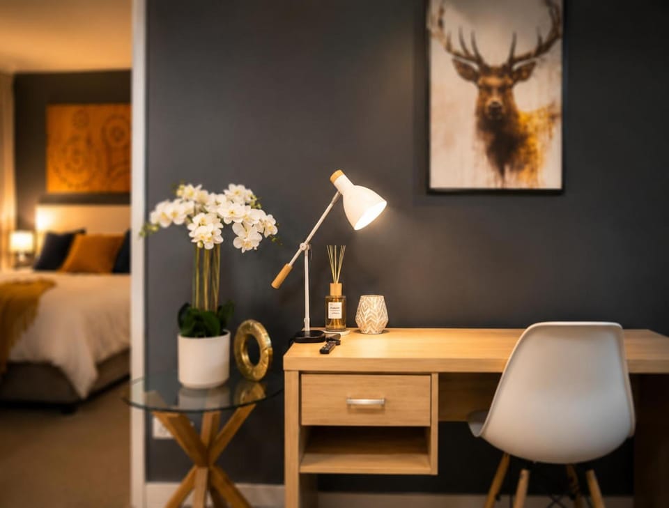 Bed, Photo of the whole room, Bedroom