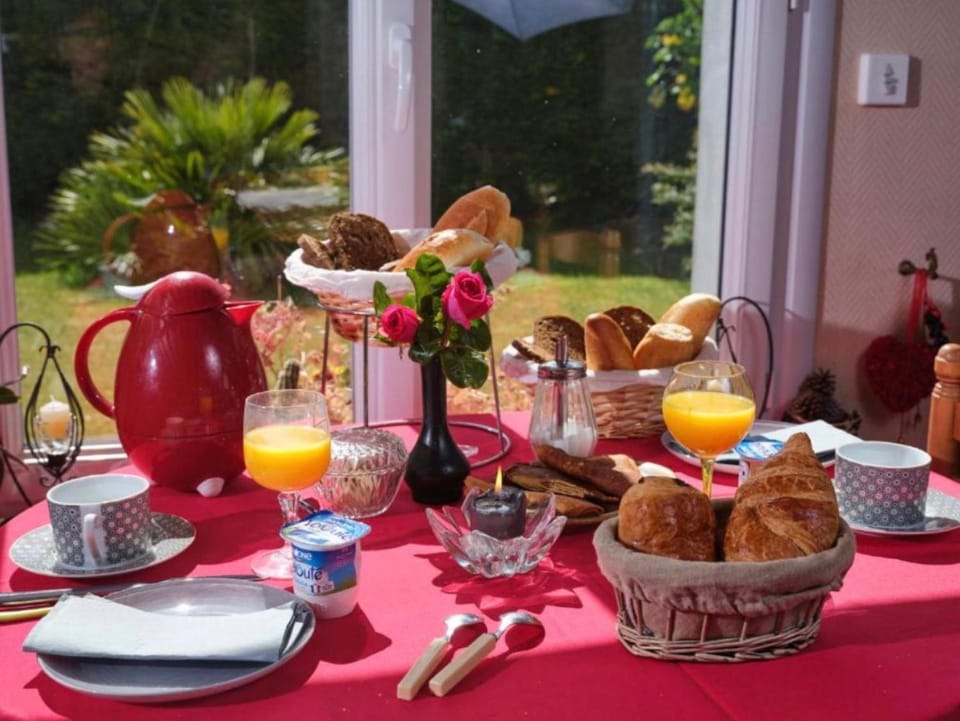 Chambres d'hôte - Les Roses Bed and Breakfast in Santec
