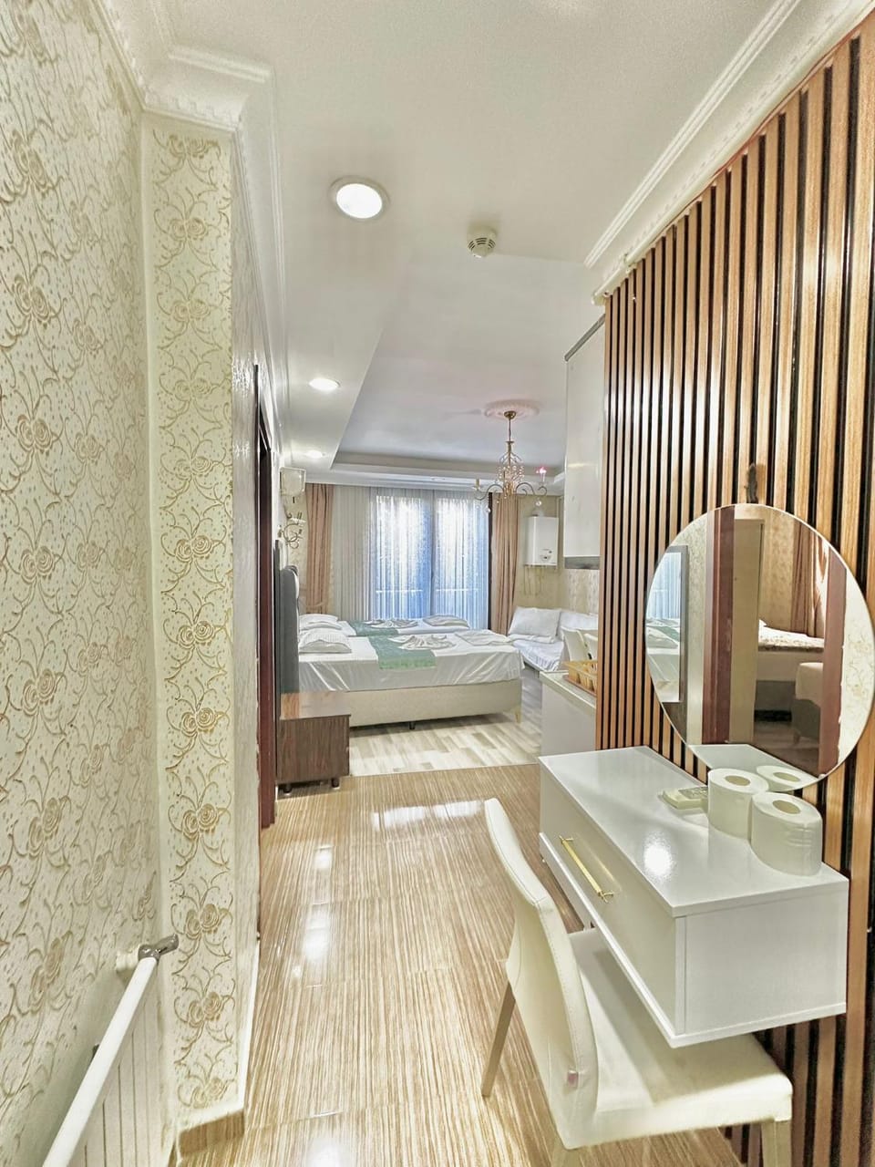 Bed, TV and multimedia