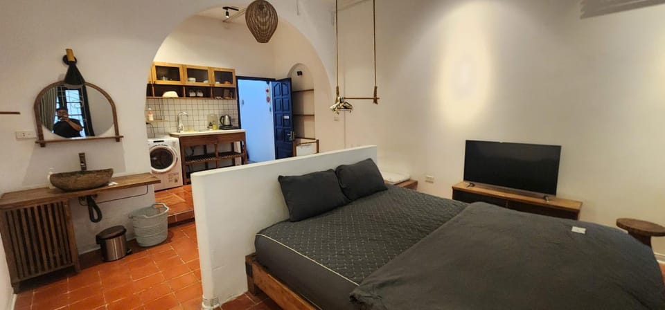 SkyRise Boutique Apartment in Hanoi