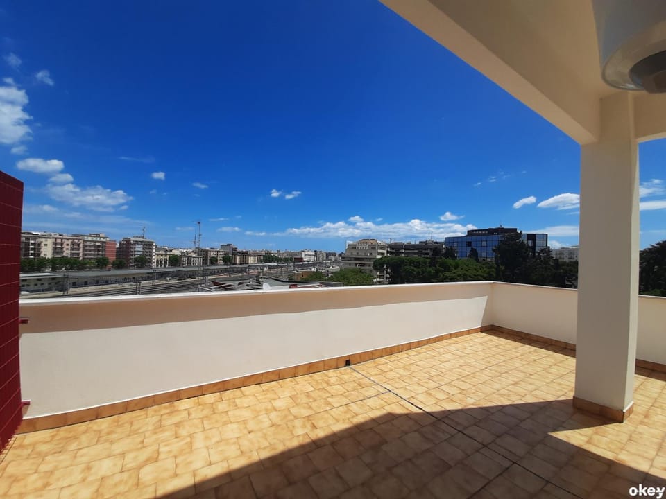 Balcony/Terrace, City view