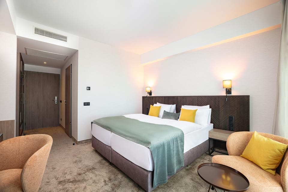 Bed, Photo of the whole room