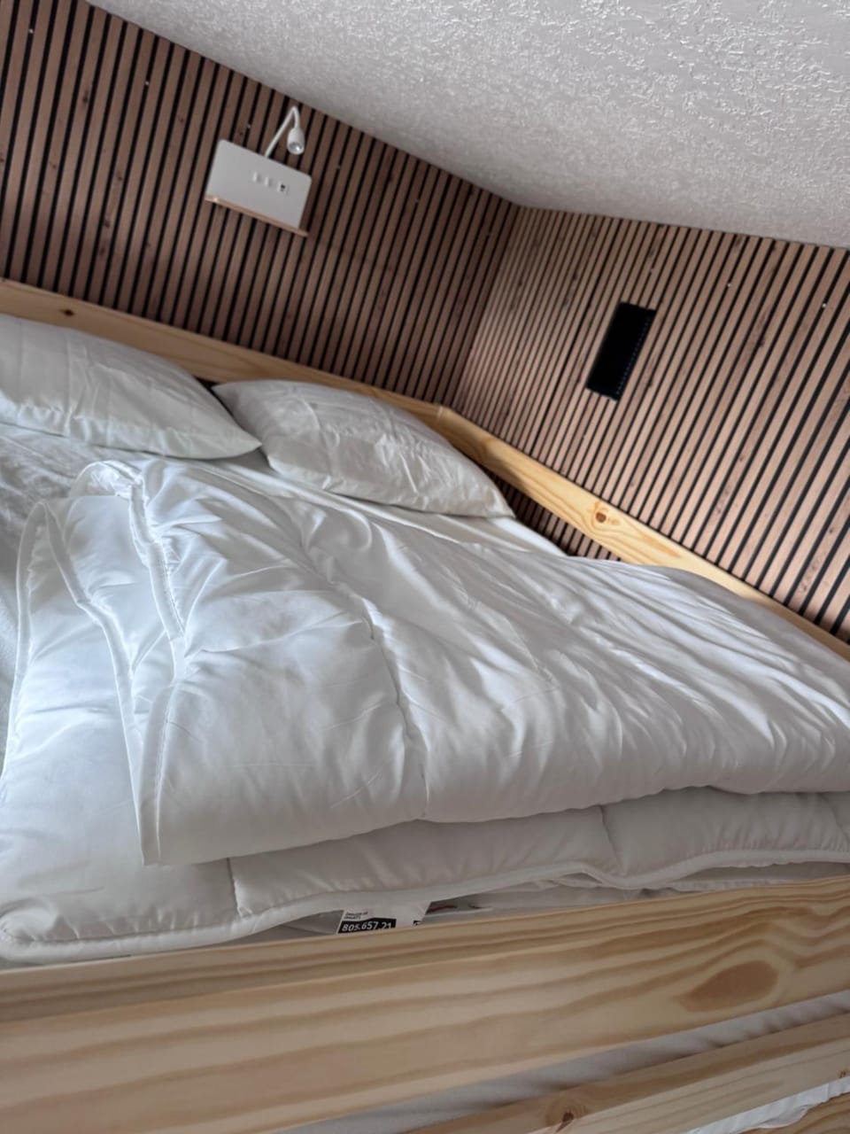 Bed, bunk bed