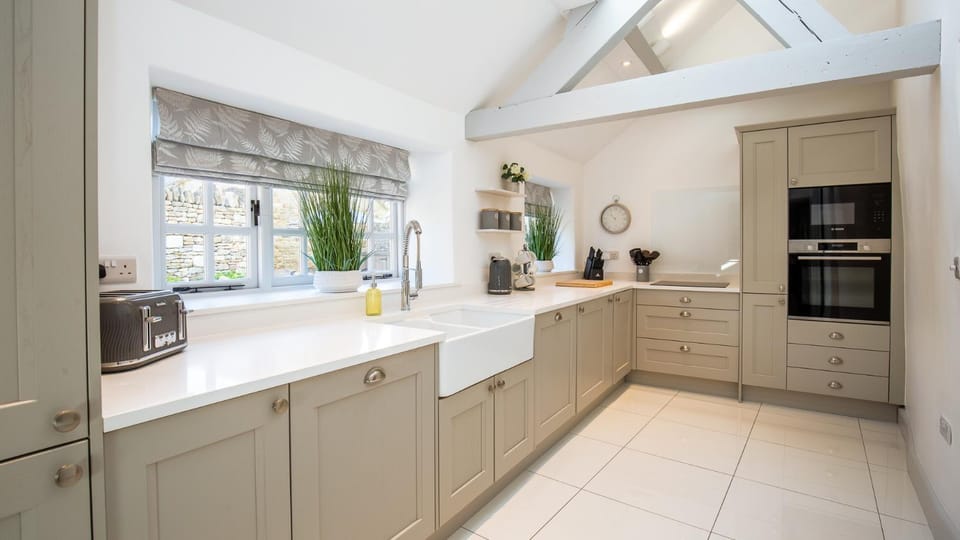 microwave, oven, toaster, kitchen