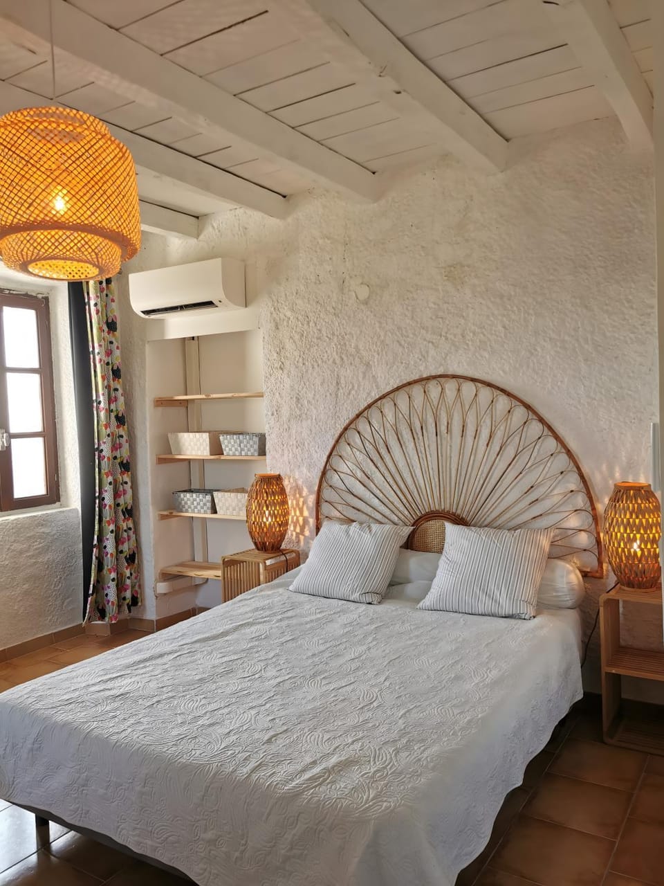 Property building, Living room, Bedroom