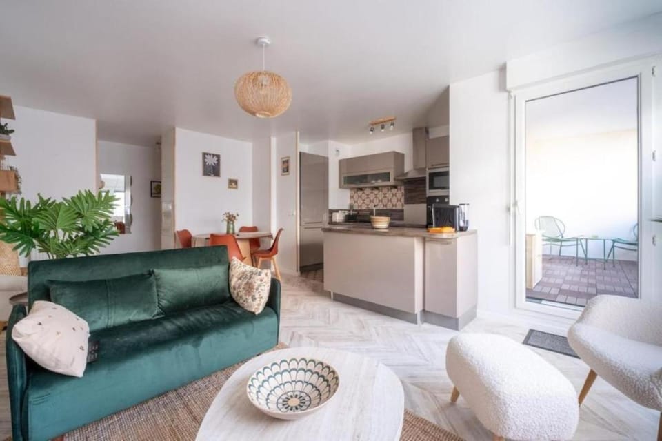 Schaeffer Apartment in Aubervilliers