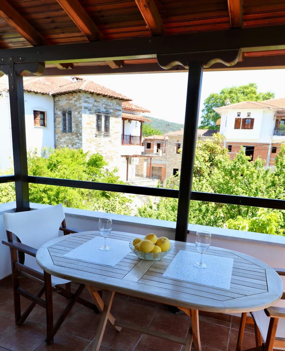 Balcony/Terrace, Balcony/Terrace, Dining area
