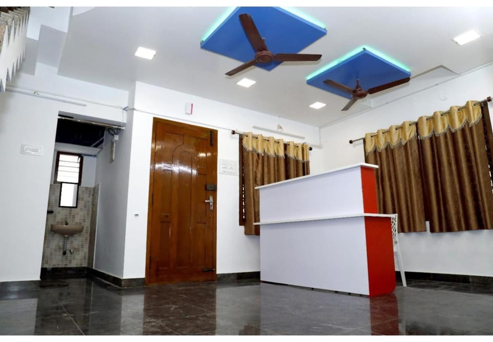 Lloyd's Inn Hotel in Chennai