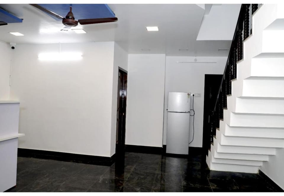 Lloyd's Inn Hotel in Chennai