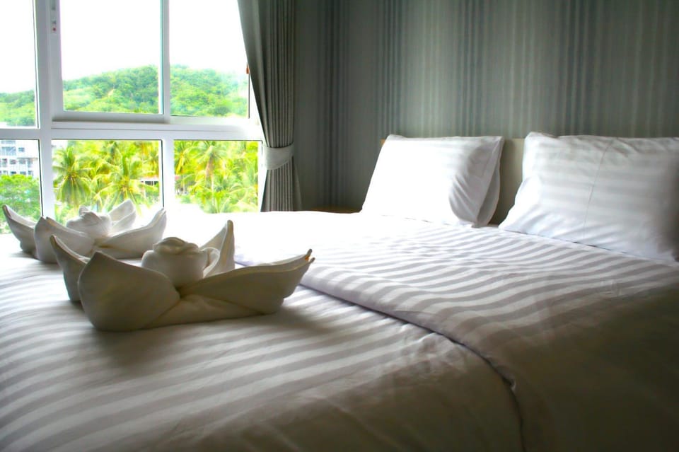 Top floor Panoramic Home in The Sea Condo Apartment in Krabi Changwat