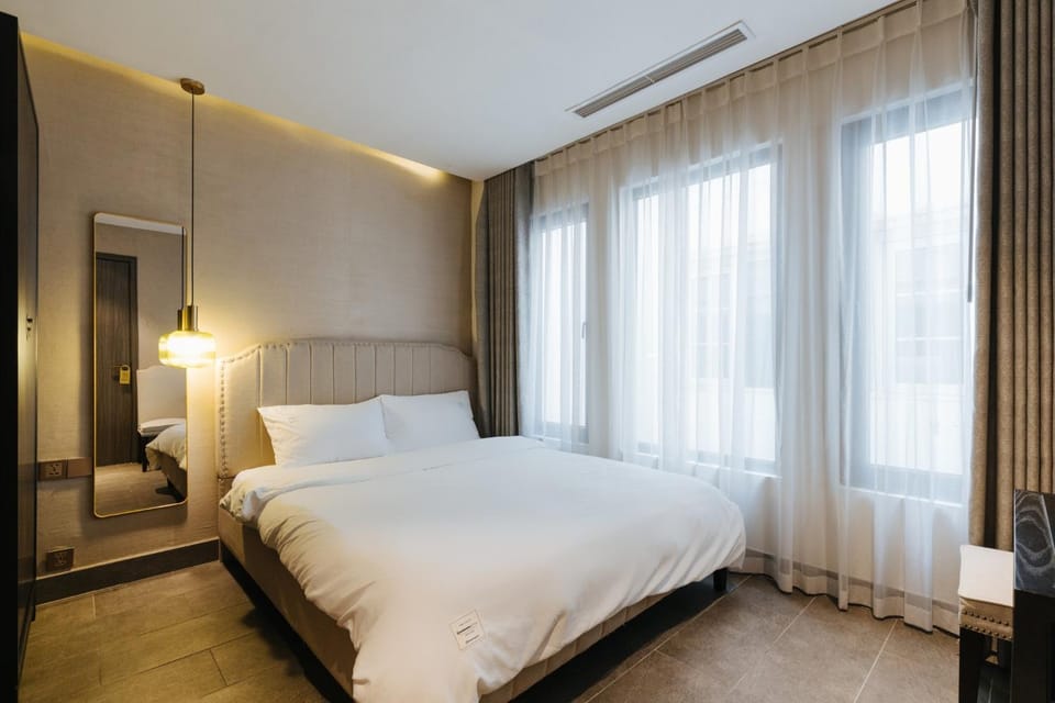 The ChanhSa - Indochine Stay near Train Street Vacation rental in Hanoi