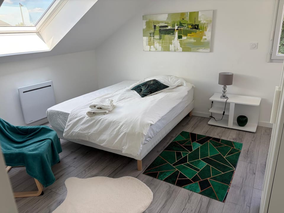 Cosy 5 grandes chambres parkings grand jardin prox parc et Terra Botanica à Angers Apartment in Angers