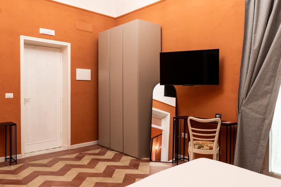 TV and multimedia, wardrobe