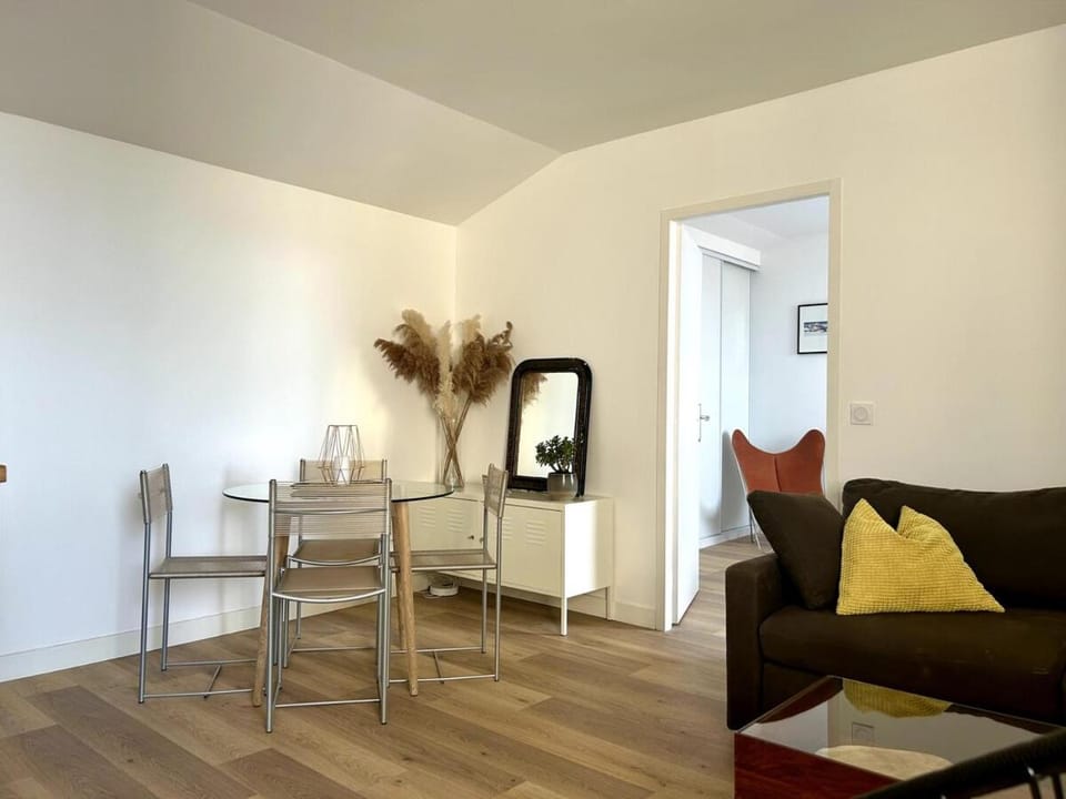 WeHost - Valentin Couturier - Croix-Rousse: Charmant appartement pour 2 pers Apartment in Lyon