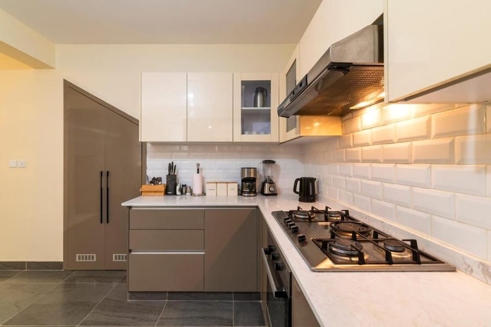 Elegant 4BR Townhouse with pool near Wilson Airport Villa in Nairobi County