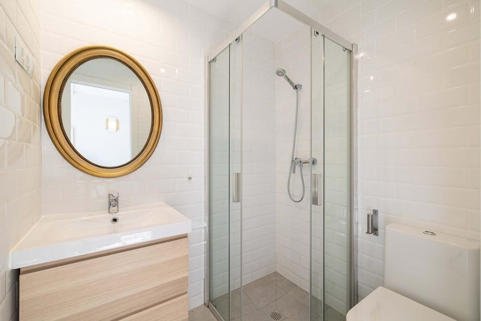 Modern Studio with balcony 700 meters to Beach Apartment in Malaga