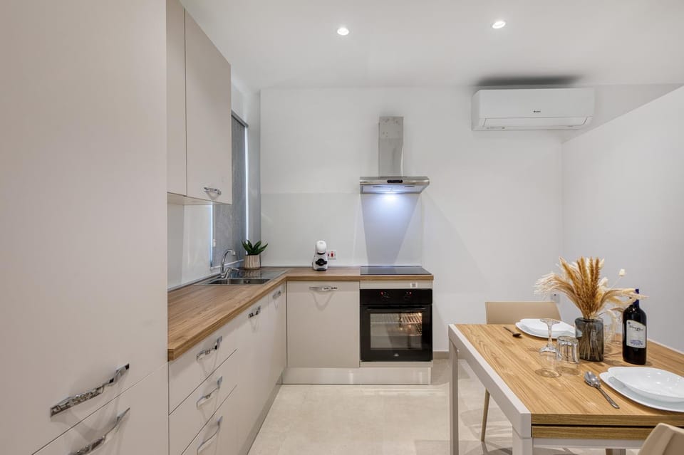 New Modern Penthouse in Sliema by SF Homes Apartment in Sliema
