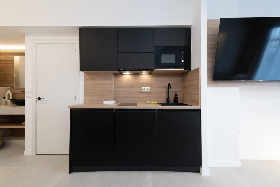 Kitchen or kitchenette, stove, kitchen