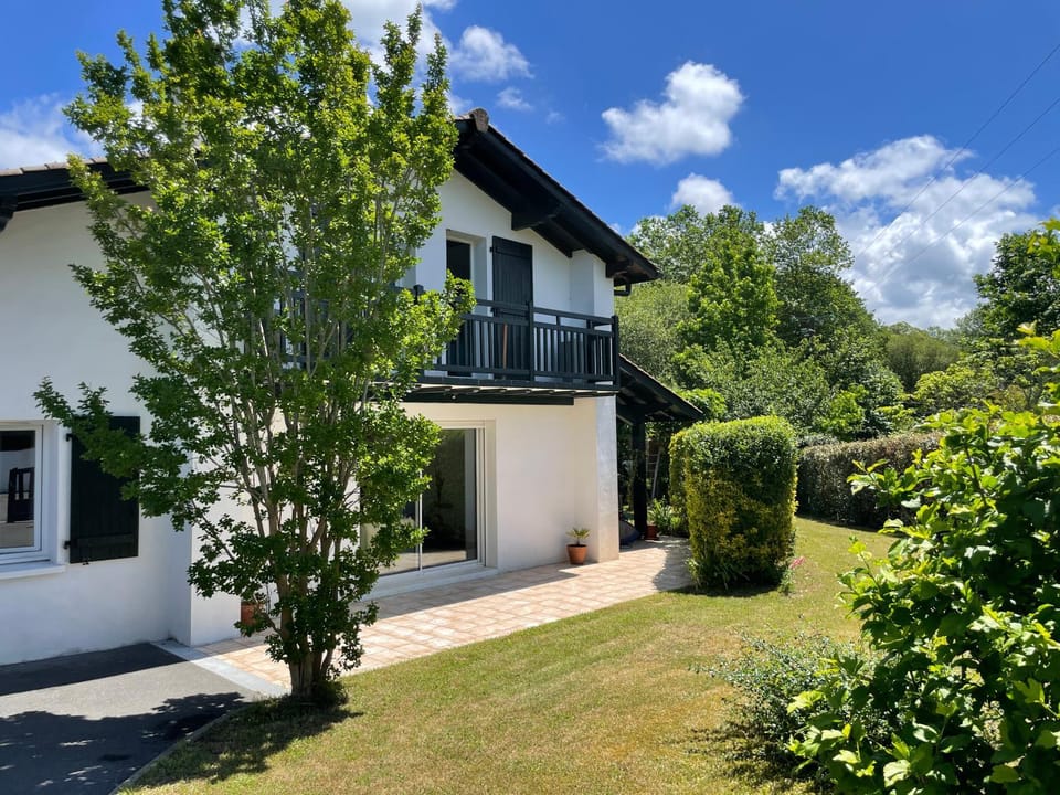 Property building, Garden, Garden view