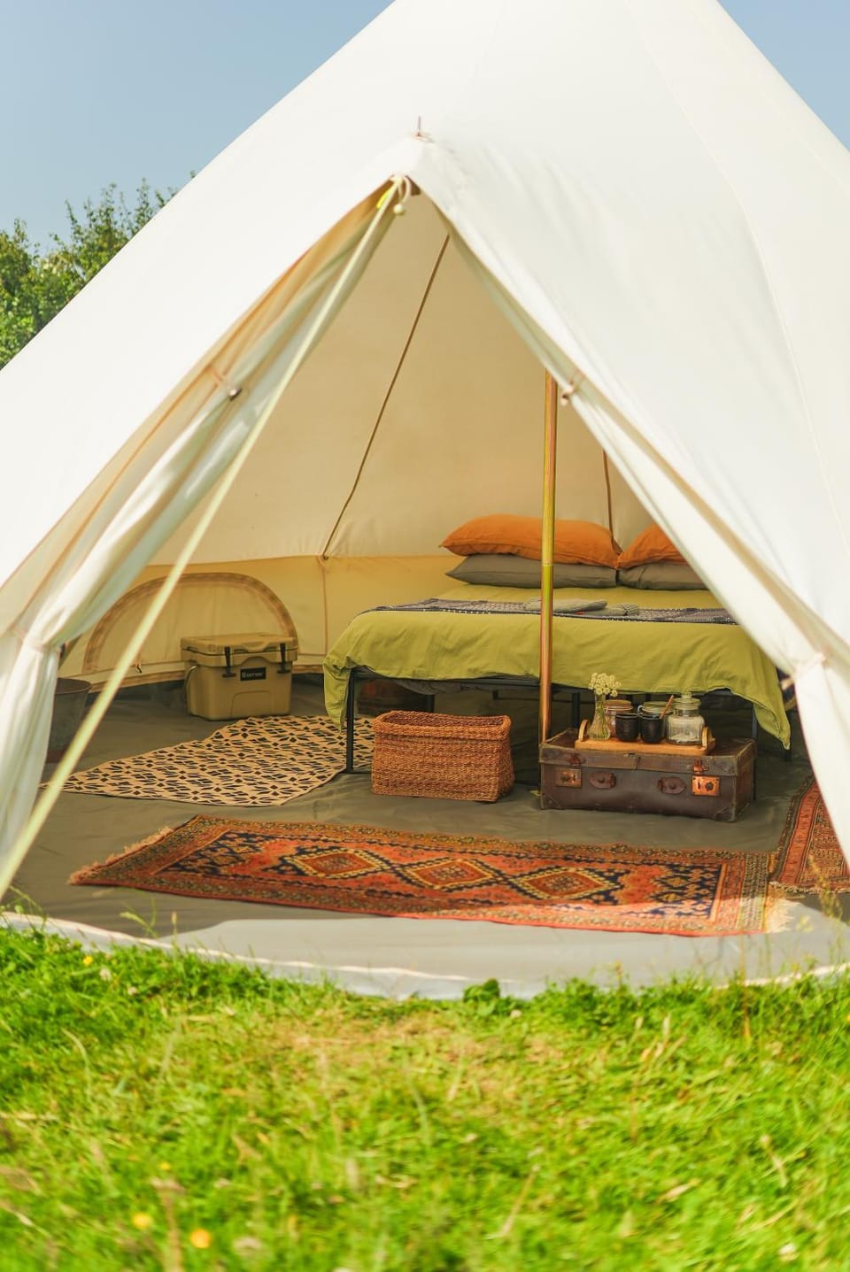Devon Belltents - Salcombe Luxury tent in England