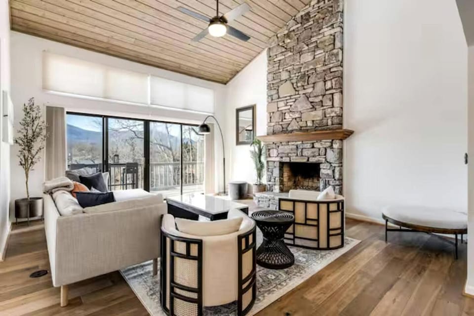 Lakeview Retreat with Expansive Deck & Cozy Fireplaces in Lake Lure, North Carolina House in Lake Lure