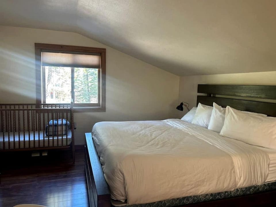 Stylish Mountain Retreat with Game Room & Private Fire Pit in McCall, Idaho House in McCall
