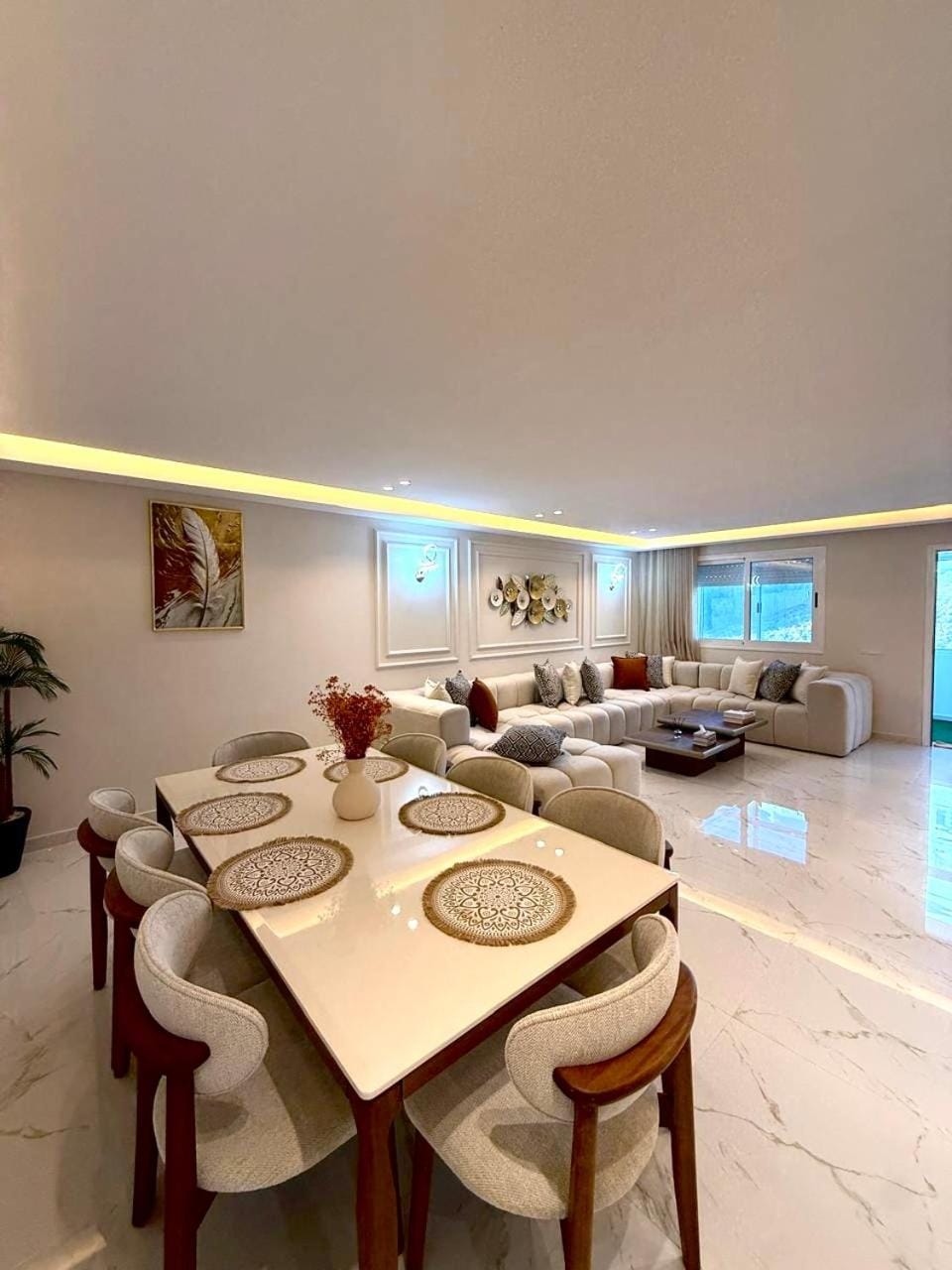 Elegant Seaside Luxury Apartment with Private Pool Access Apartment in Tangier