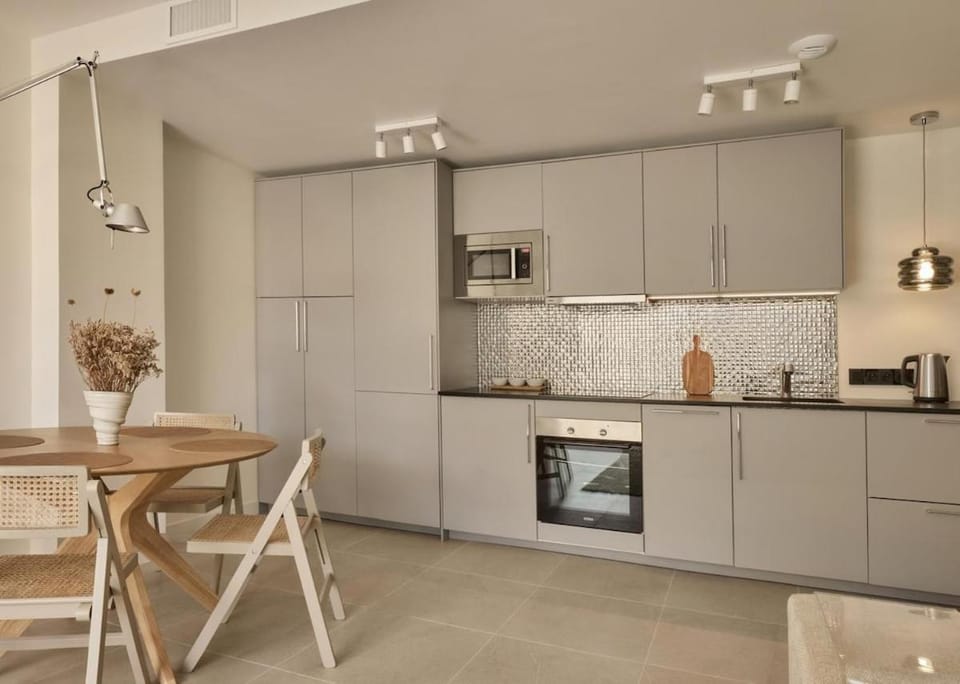 Casa Arbol - Beach view 2 bed apartment in Estepona centre Apartment in Estepona