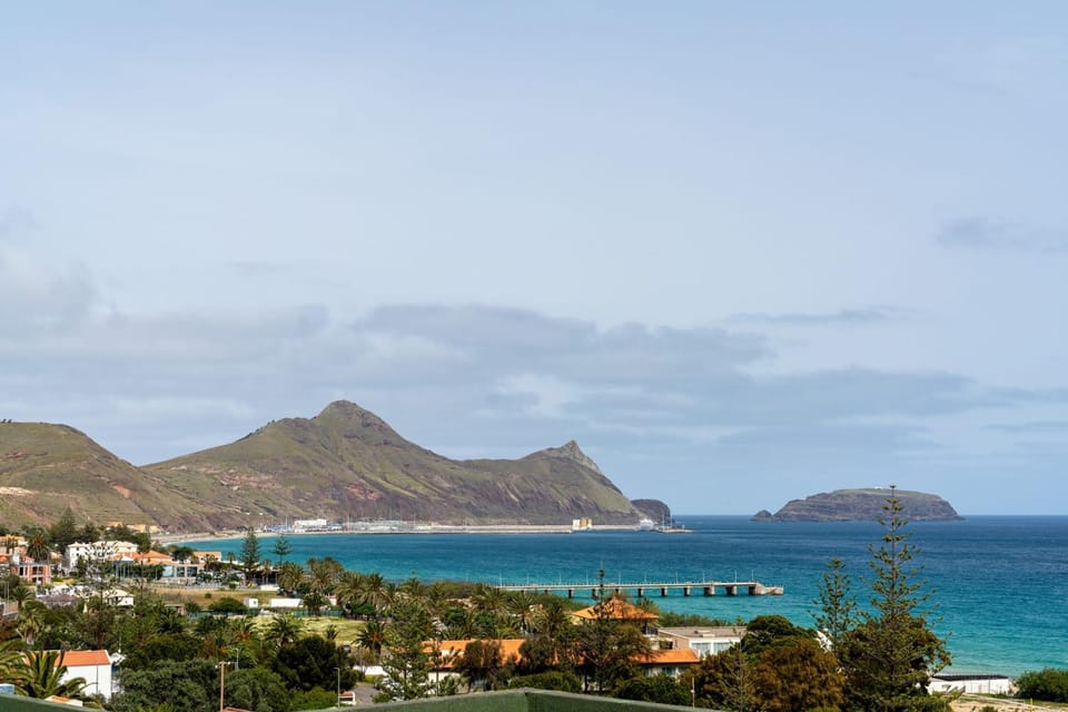 Mountain view, Sea view