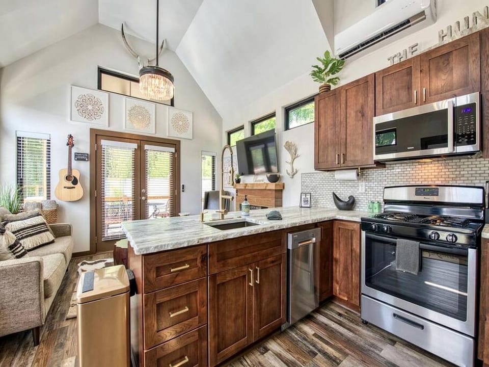 Luxury Tiny House Only for Adults in North Carolina House in Waynesville