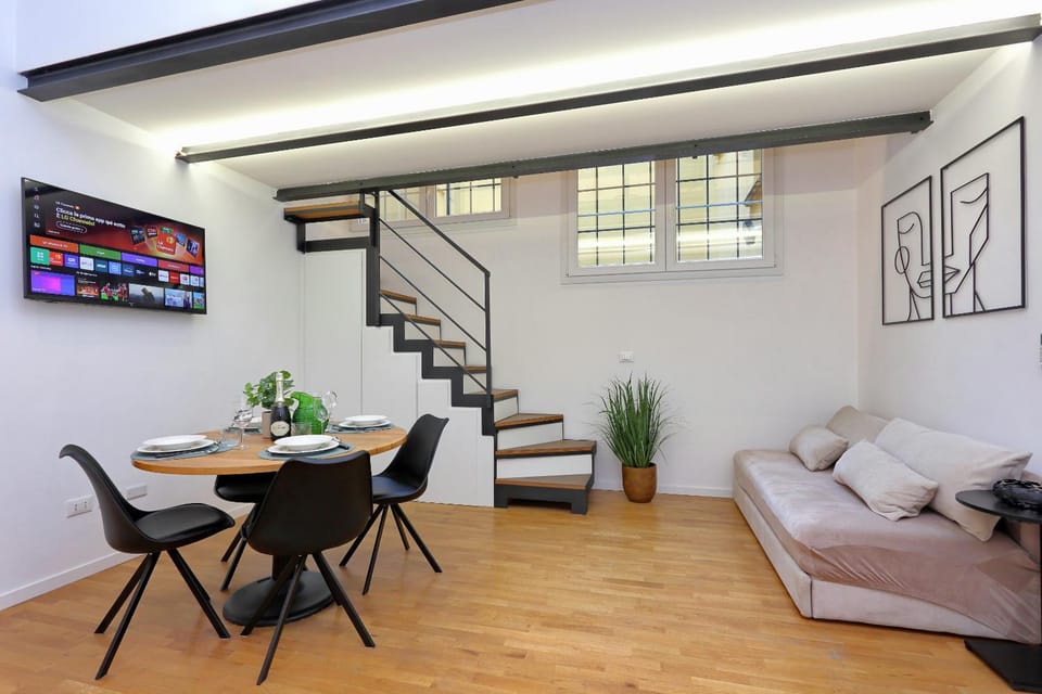 TV and multimedia, Living room, Dining area
