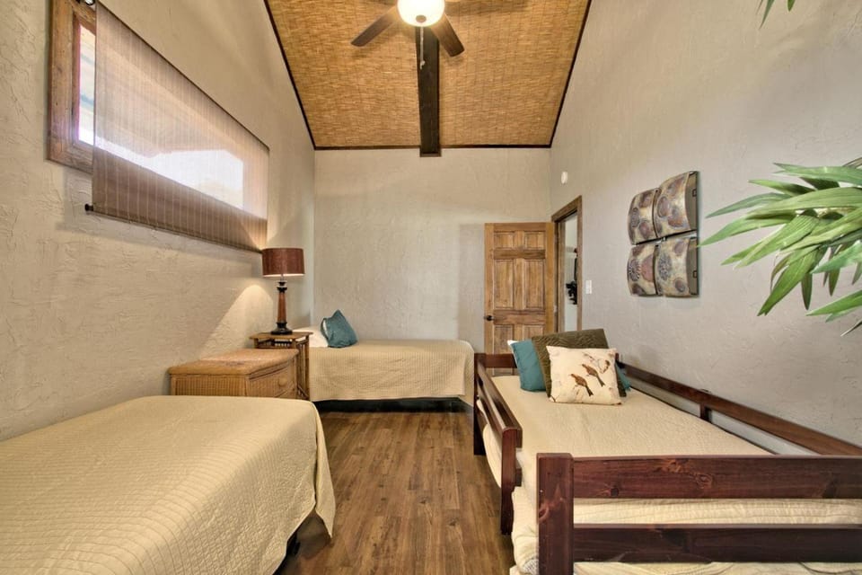 Unique Raised Bungalow Rental with Amazing Texas Hill Country Views in Bergheim, Texas House in Spring Branch