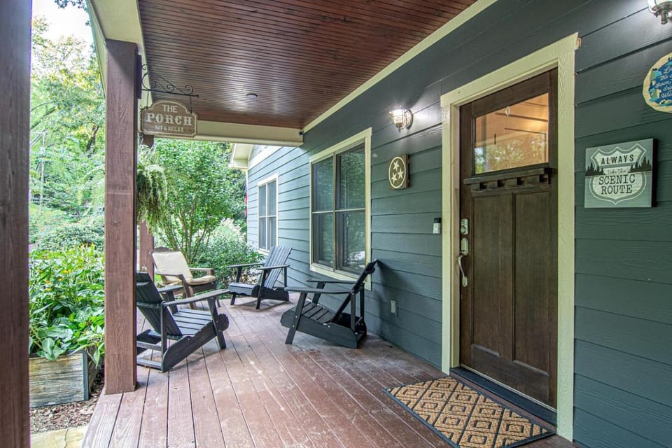 Impressive Cabin with Great Surroundings in Chattanooga, Tennessee Cabin in Chattanooga