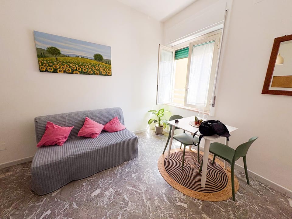 La Scaletta 103 Plebiscito & Metro in 1 min Apartment in Naples