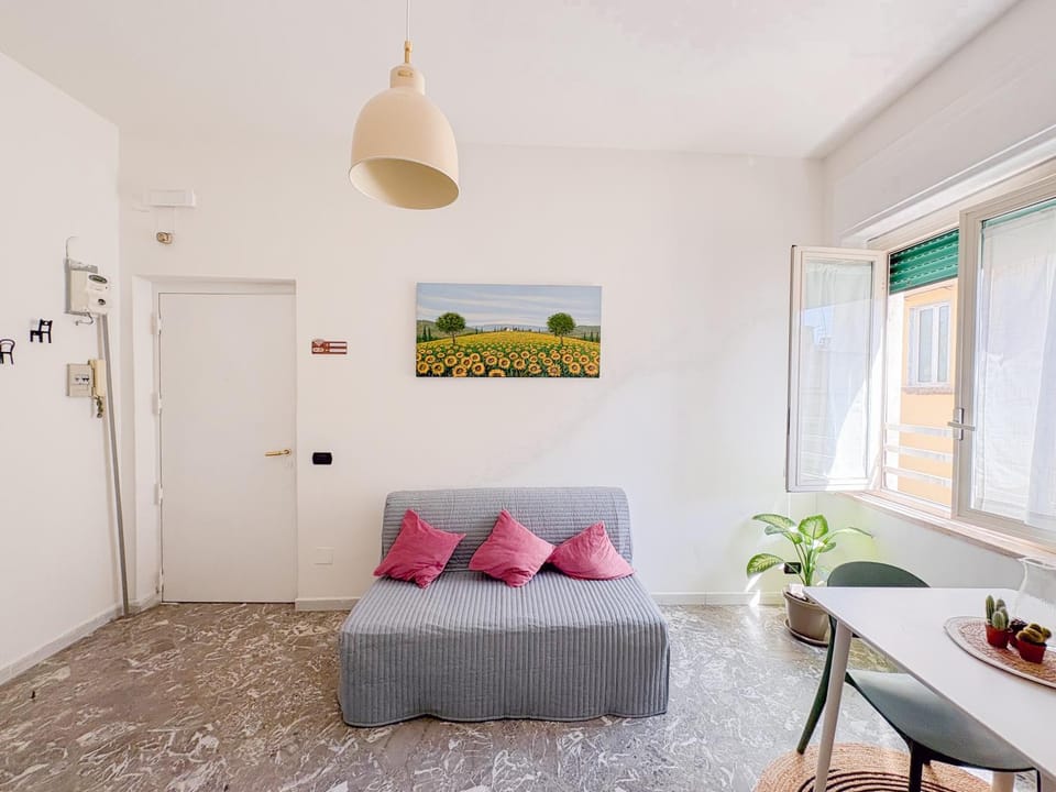 La Scaletta 103 Plebiscito & Metro in 1 min Apartment in Naples