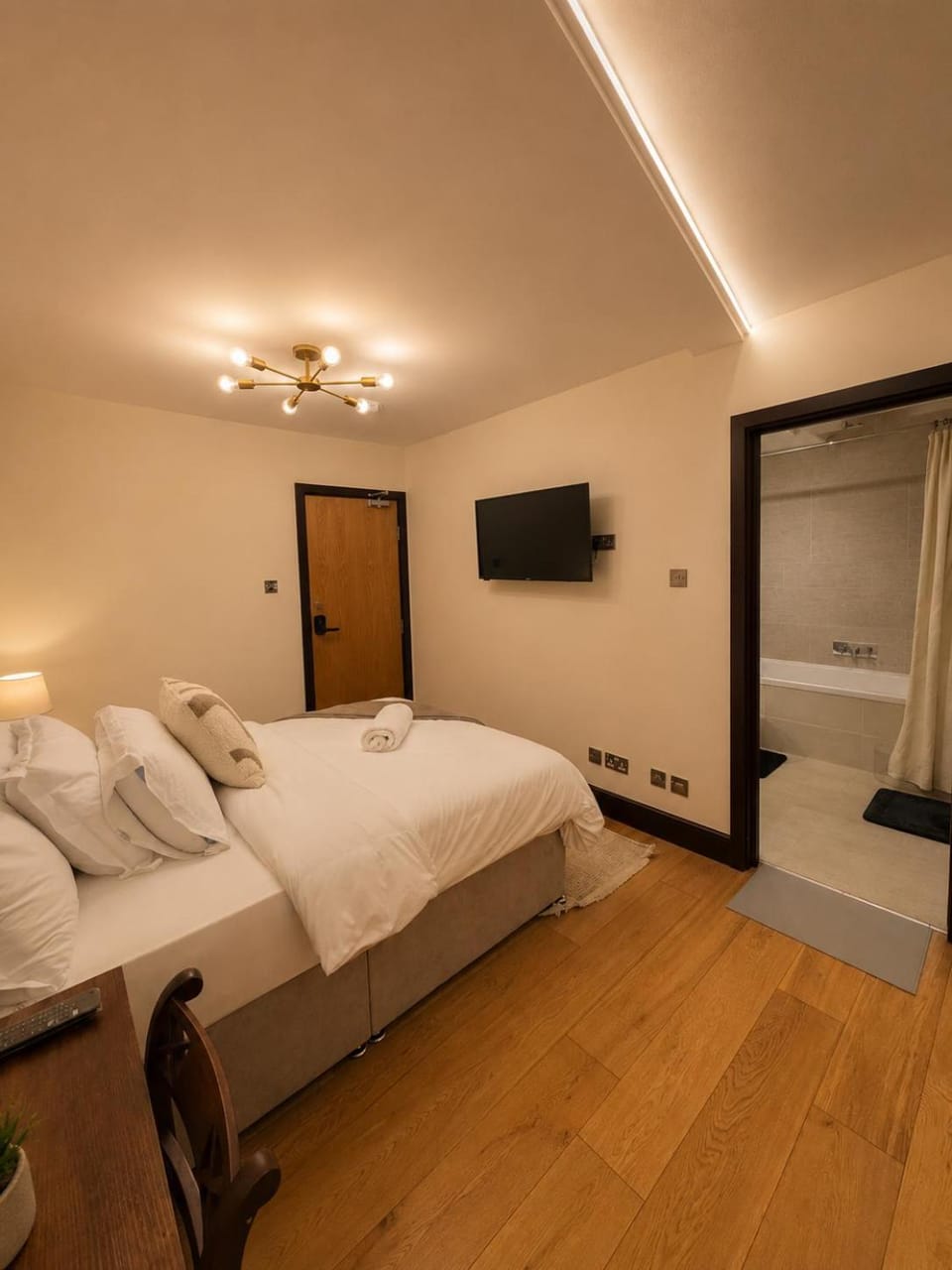 Montrose Apartments -Tower Bridge Hotel in London Borough of Southwark