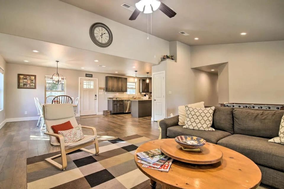 A Slice of Paradise: Newly Remodeled Rental on 25 Acres in Marble Falls, Texas House in Rio Grande