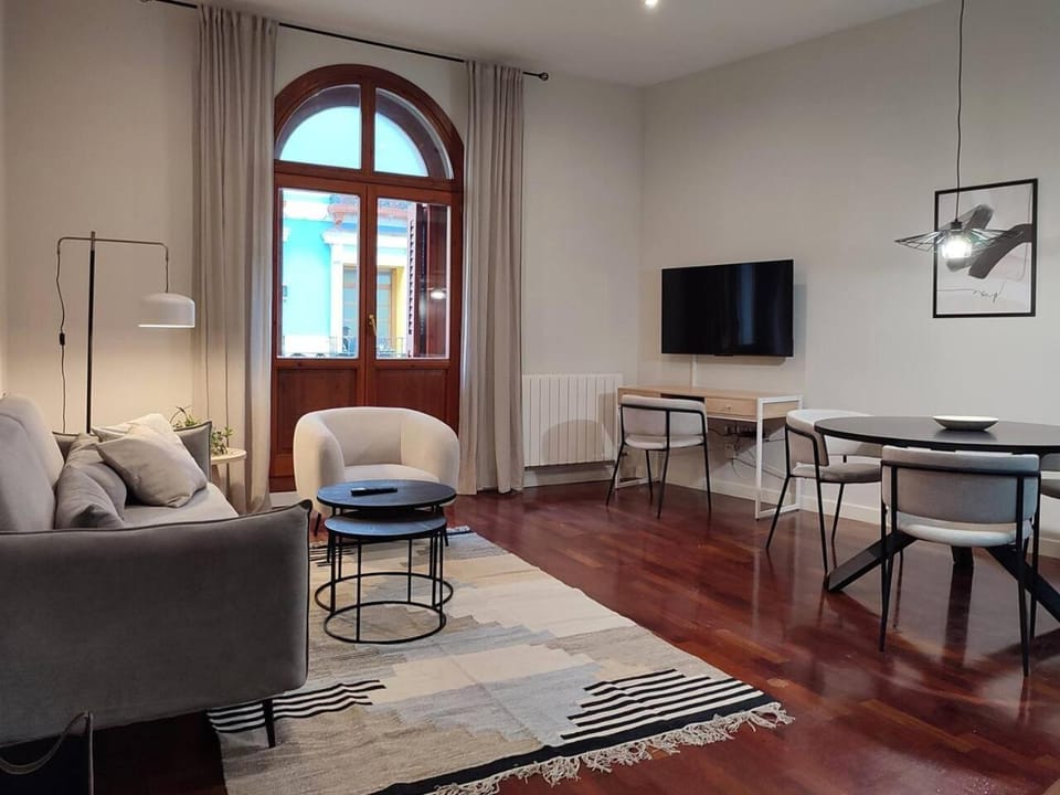 Apartamento lujoso en el centro, vistas al Pilar Apartment in Zaragoza