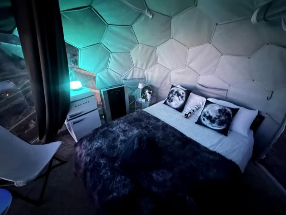 Amazing Secluded Cozy Dome in Terlingua, Texas Luxury tent in Big Bend National Park