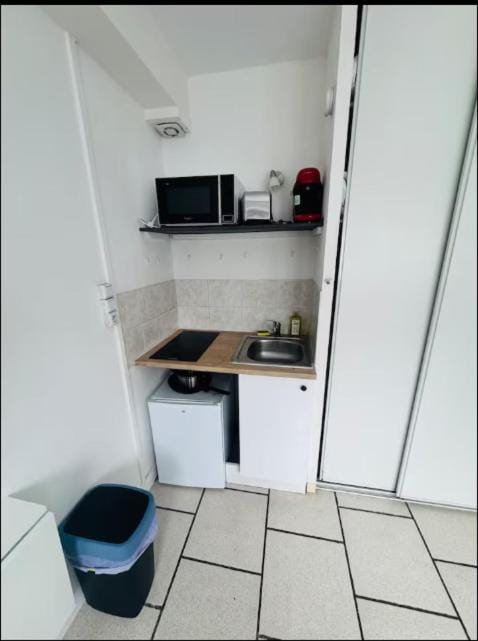 Borlo, Petit studio proche centre ville Apartment in Caen