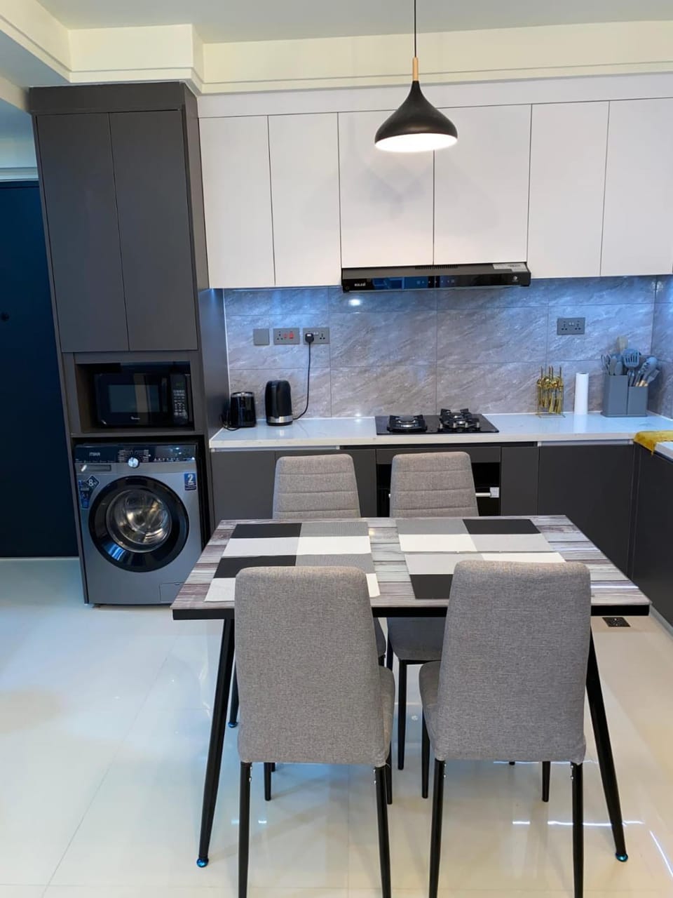 Kitchen or kitchenette